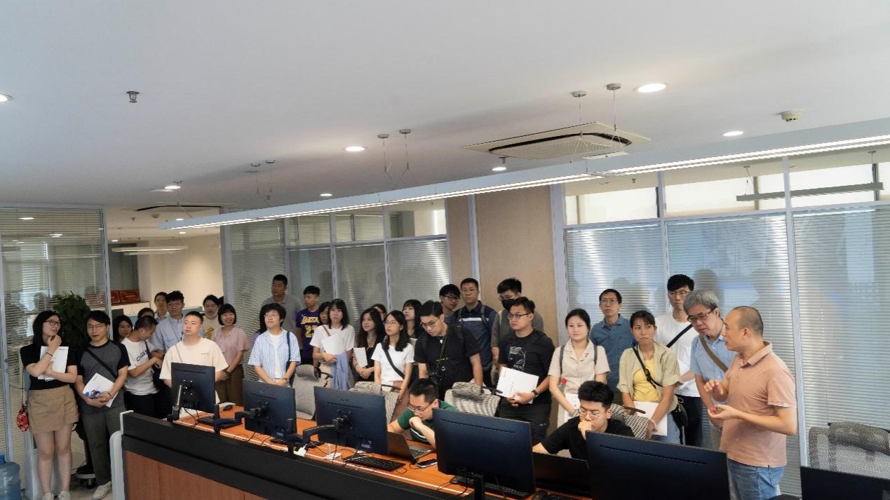 ���ź�����ʦ�����н������888���ſƼ��ι۵���