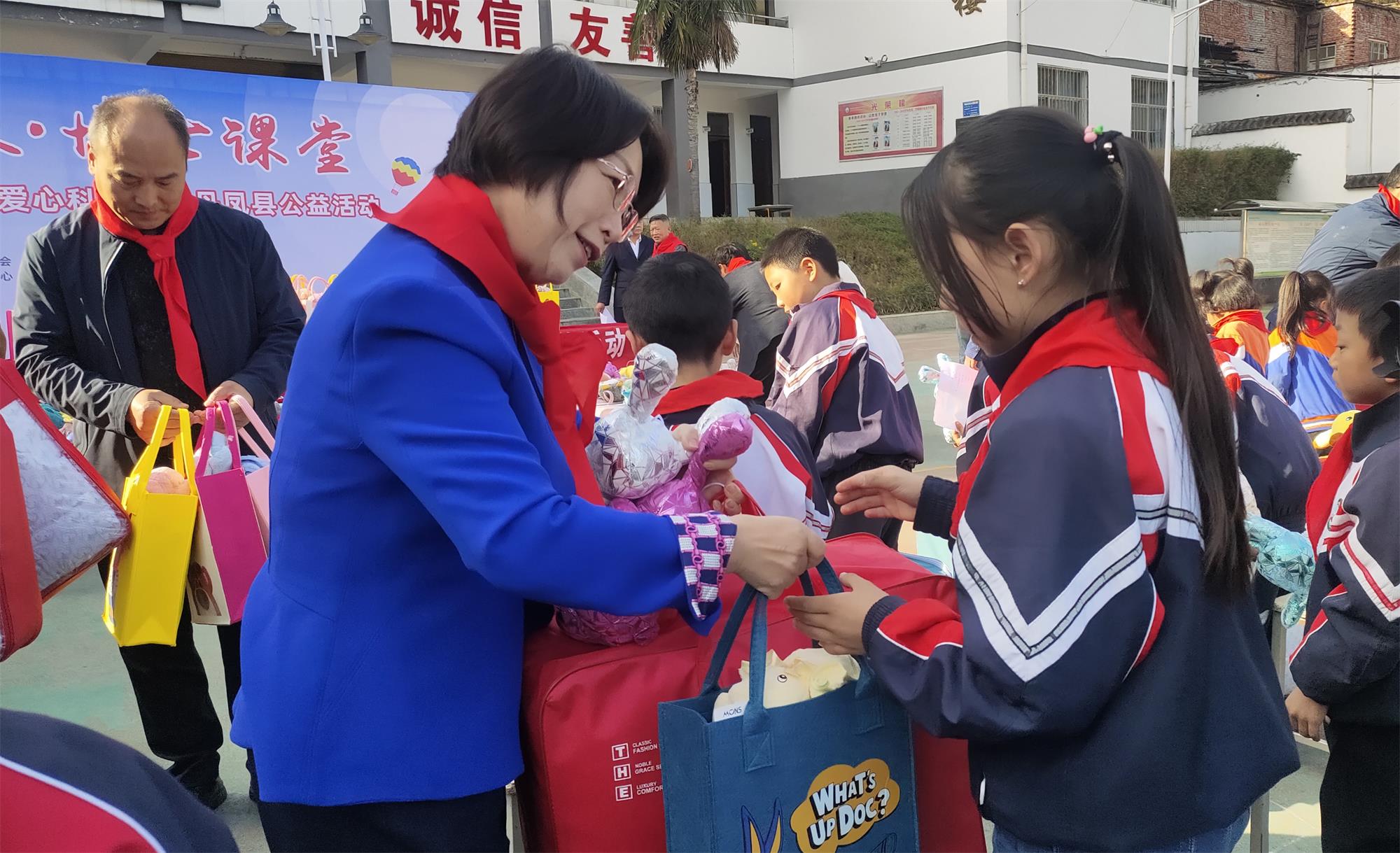 888���ſƼ�����ʿ���� �ذ������ͯ���Ŀ��ս�У԰����Բ��ʵ��